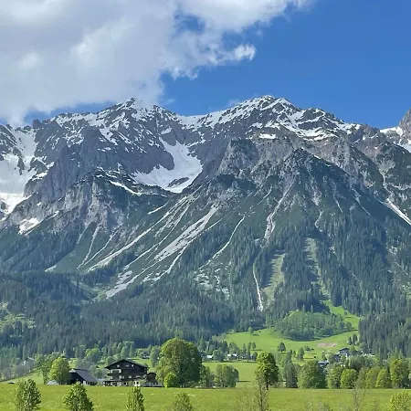Moeslehnerhof 3*