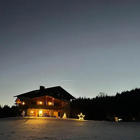 Moeslehnerhof 3*